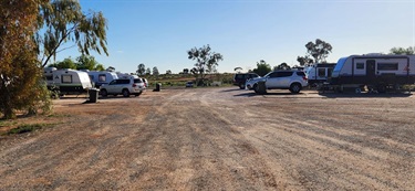 White Cliffs Caravan Park